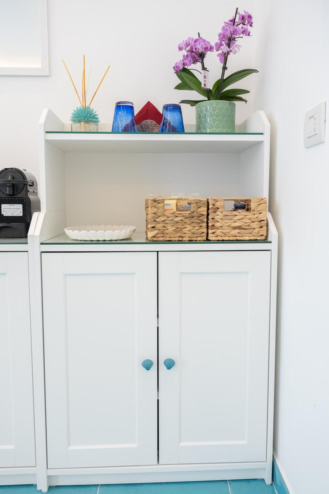 Aria - In Apartment *
